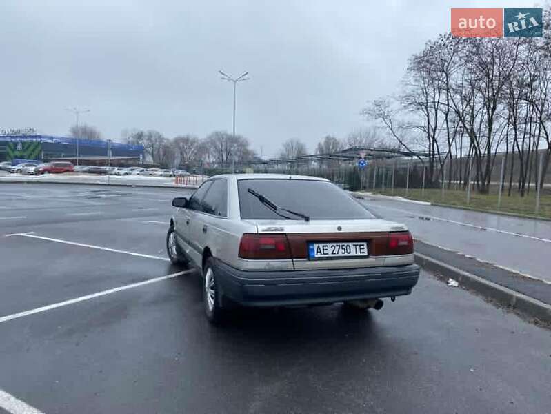 Універсал Mazda 626 1988 в Дніпрі