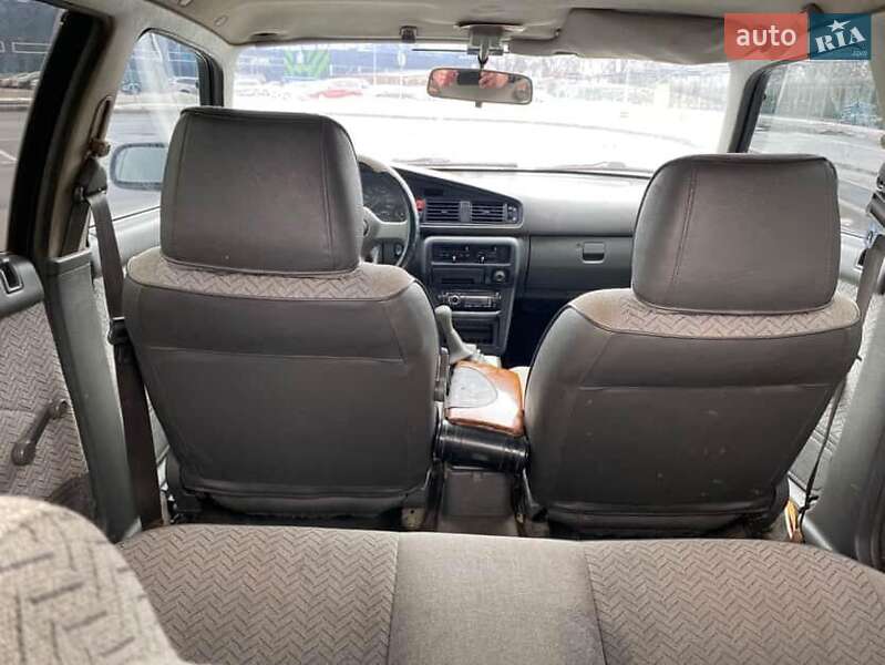 Універсал Mazda 626 1988 в Дніпрі