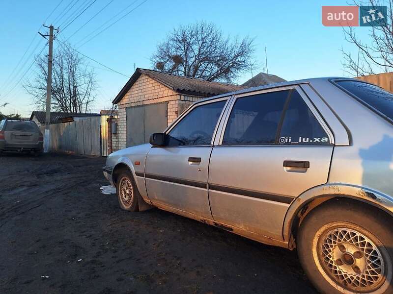 Седан Mazda 626 1985 в Харькове