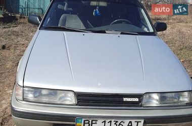 Седан Mazda 626 1988 в Первомайске