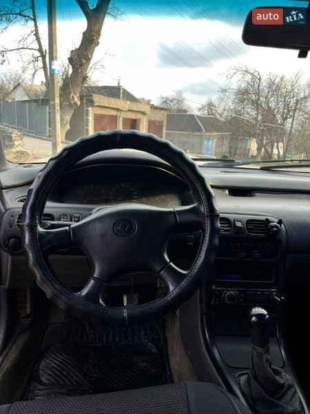 Седан Mazda 626 1992 в Кам'янець-Подільському