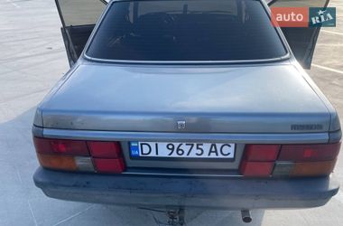 Седан Mazda 626 1985 в Киеве