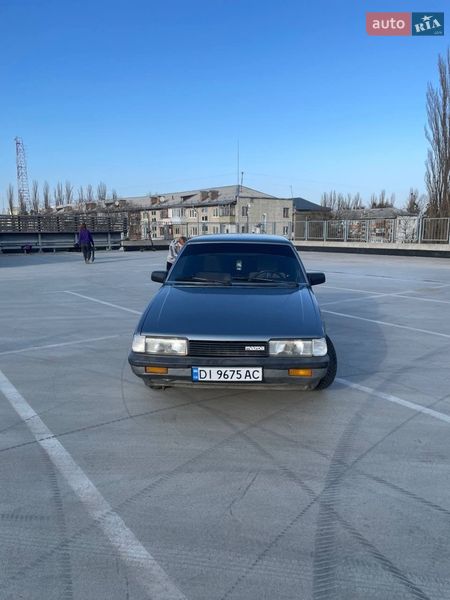 Седан Mazda 626 1985 в Киеве
