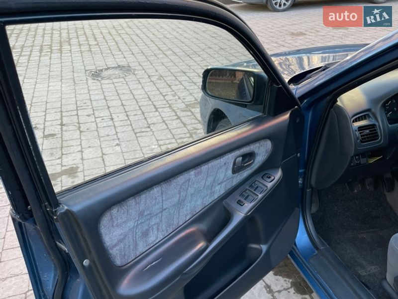 Хэтчбек Mazda 626 1998 в Львове