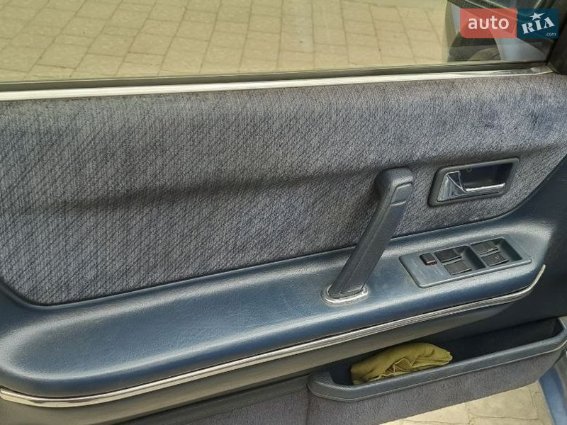 Хэтчбек Mazda 626 1989 в Ужгороде