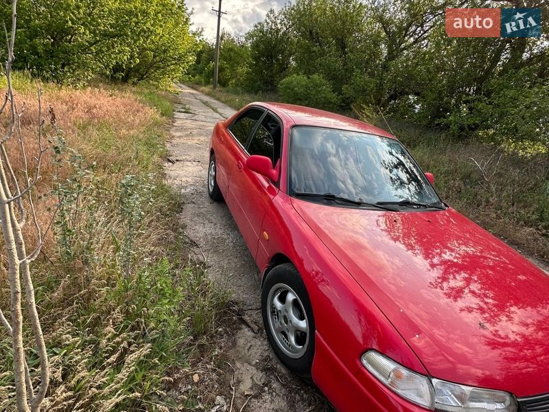 Седан Mazda 626 1992 в Запорожье