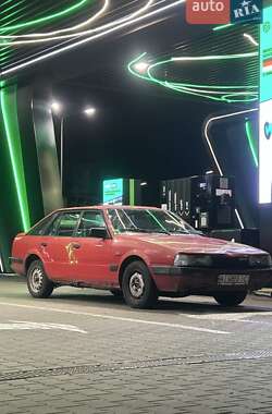 Седан Mazda 626 1987 в Киеве