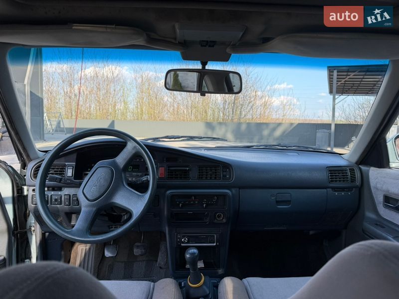 Хэтчбек Mazda 626 1988 в Черновцах