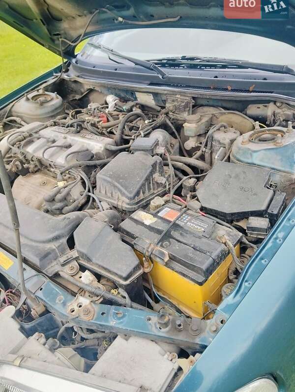 Хетчбек Mazda 626 1995 в Кам'янському