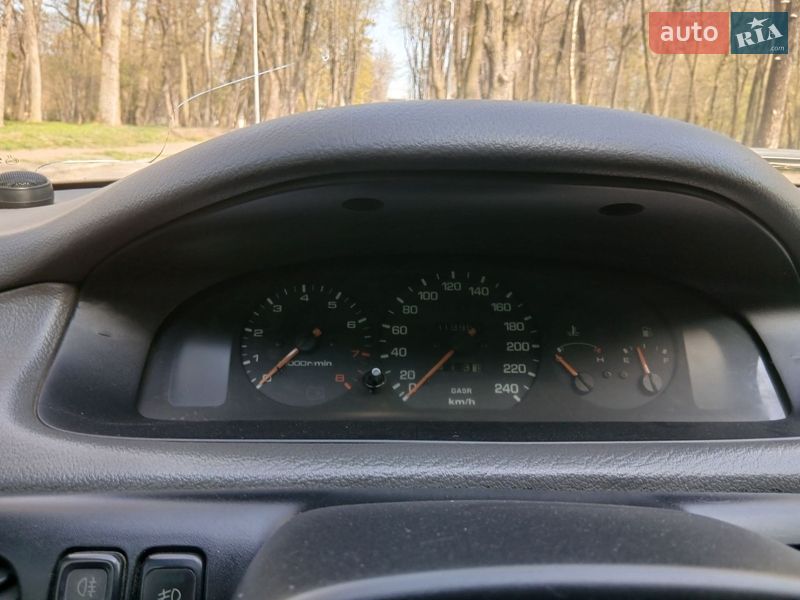 Хэтчбек Mazda 626 1994 в Черновцах