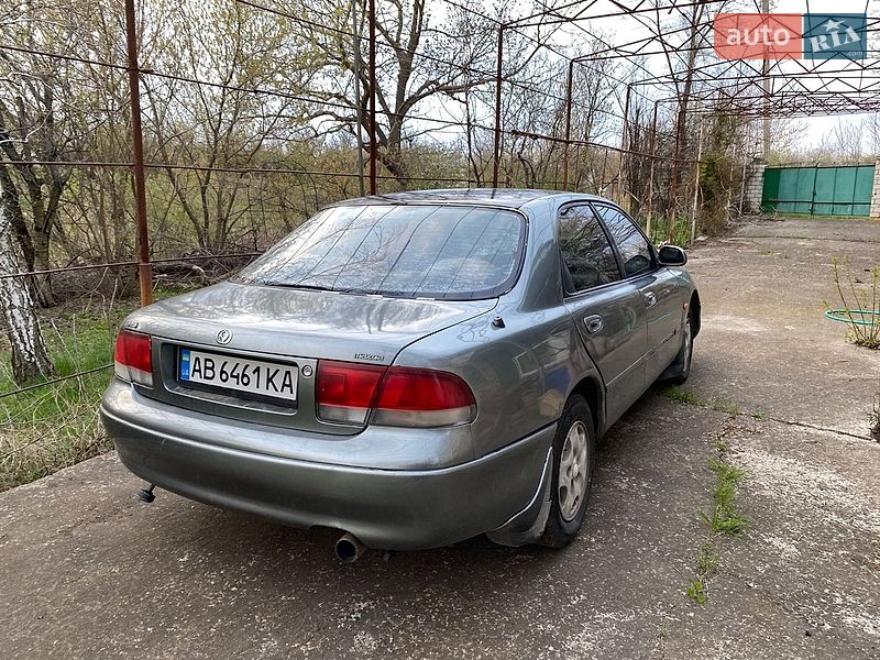 Седан Mazda 626 1993 в Южноукраинске