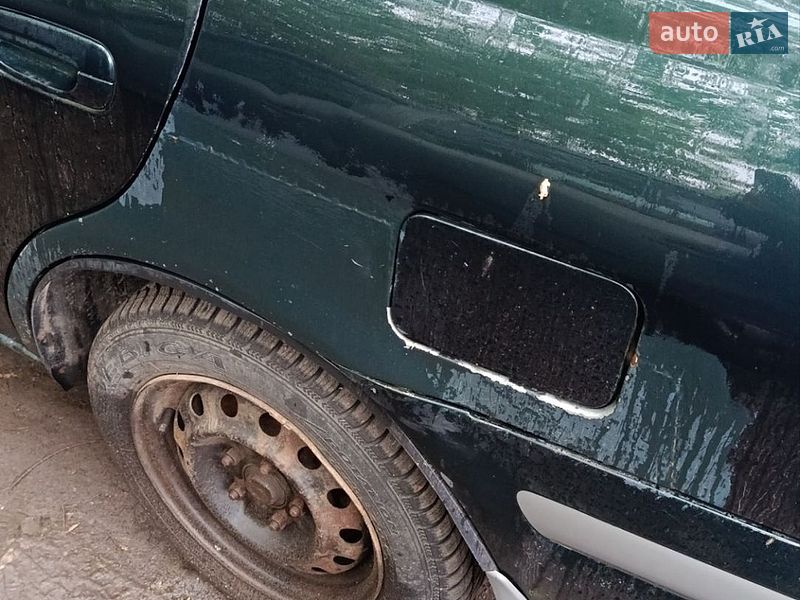 Седан Mazda 626 1997 в Виннице