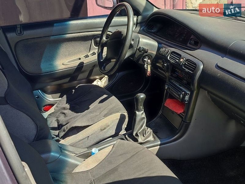 Седан Mazda 626 1995 в Шостці