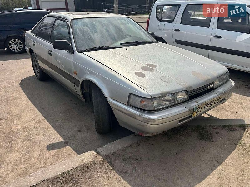 Хэтчбек Mazda 626 1988 в Кременчуге