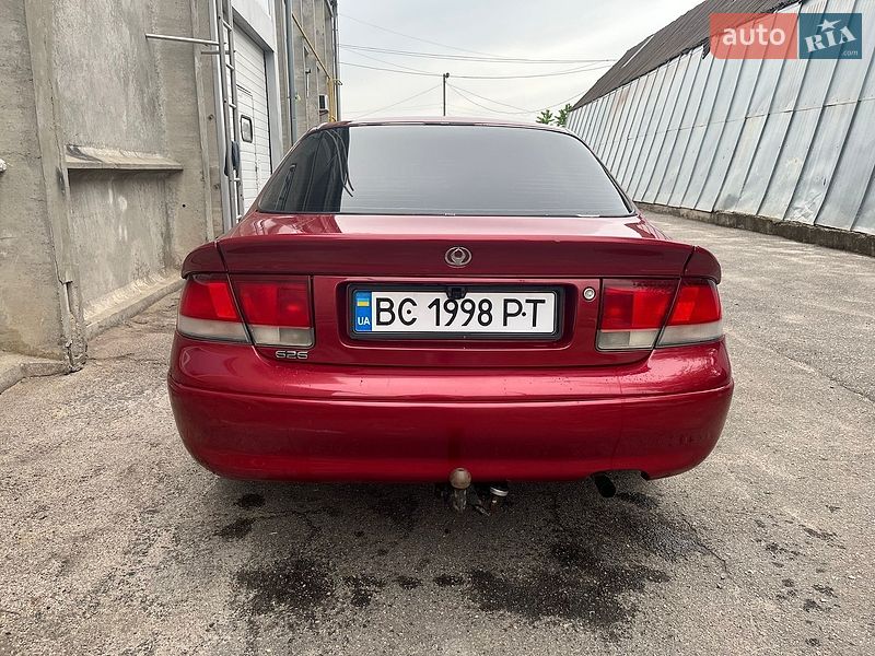Седан Mazda 626 1992 в Кропивницькому