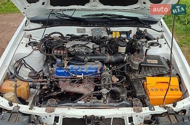 Седан Mazda 626 1988 в Мерефа