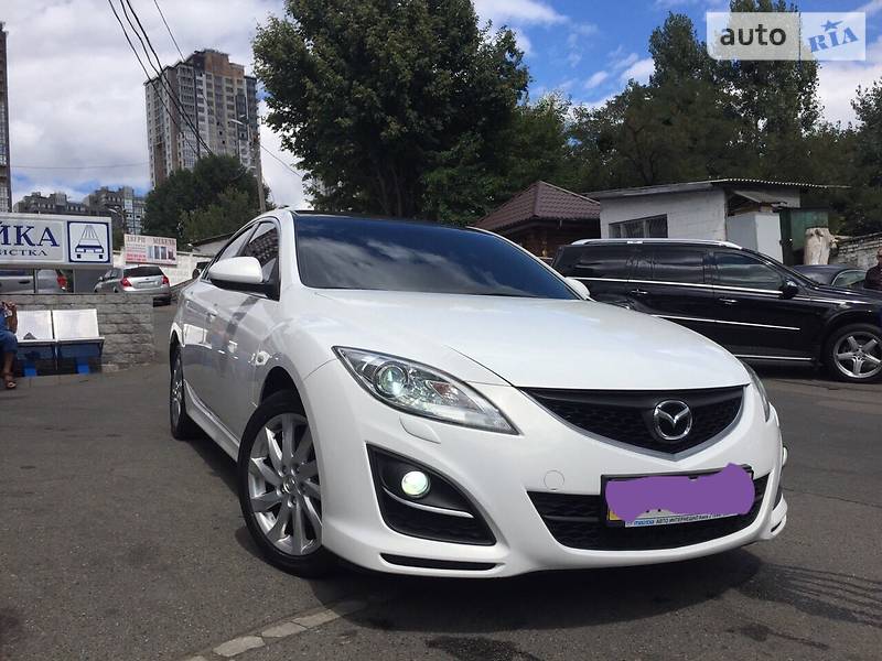 Седан Mazda 6 2011 в 