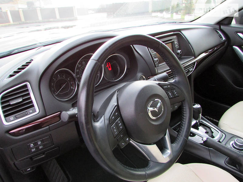 Седан Mazda 6 2014 в Ивано-Франковске