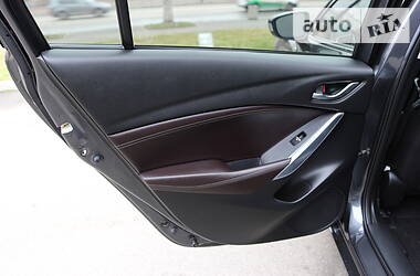 Седан Mazda 6 2015 в 