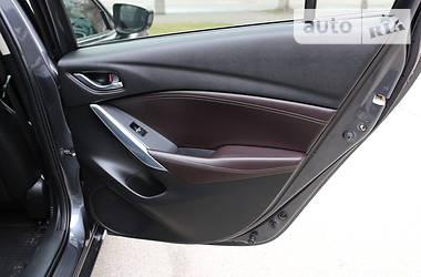 Седан Mazda 6 2015 в 