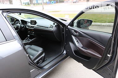 Седан Mazda 6 2015 в 