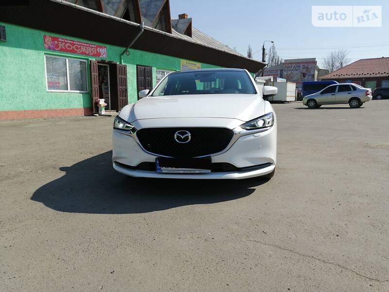 Седан Mazda 6 2018 в Чернівцях