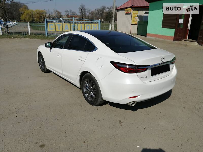 Седан Mazda 6 2018 в Чернівцях