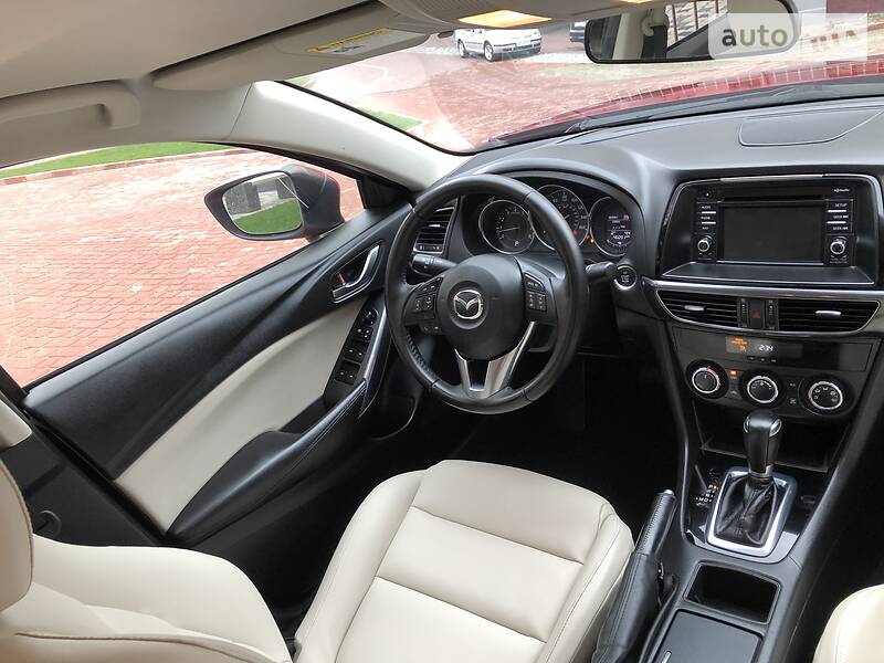 Седан Mazda 6 2015 в Івано-Франківську