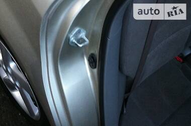 Хетчбек Mazda 6 2003 в  фото 28 Хетчбек Mazda 6 2003 в
