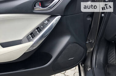 Седан Mazda 6 2015 в 