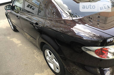 Седан Mazda 6 2004 в 