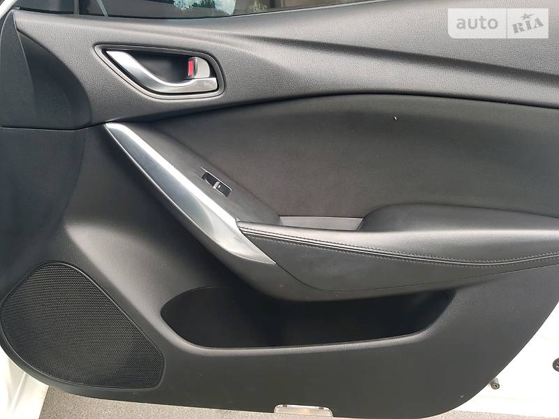 Седан Mazda 6 2015 в Ізюмі