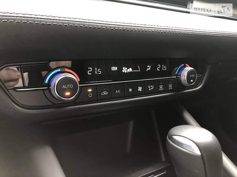 Седан Mazda 6 2018 в Дніпрі