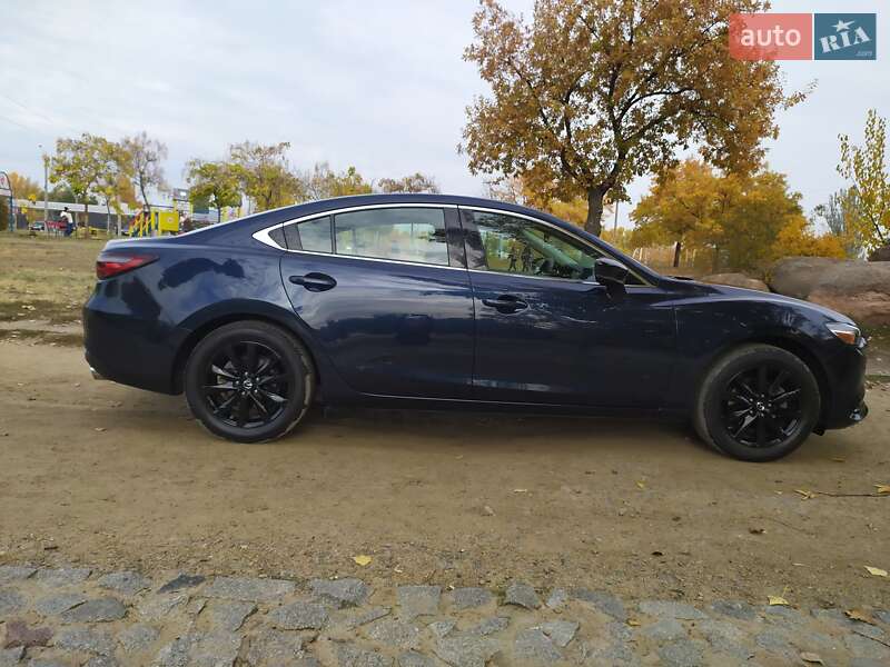 Седан Mazda 6 2018 в Днепре