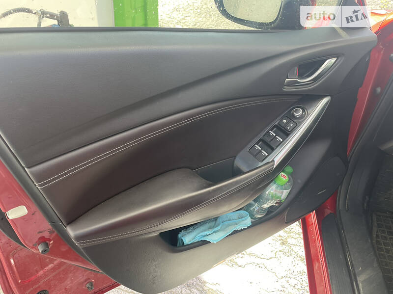 Седан Mazda 6 2016 в Хмельницком