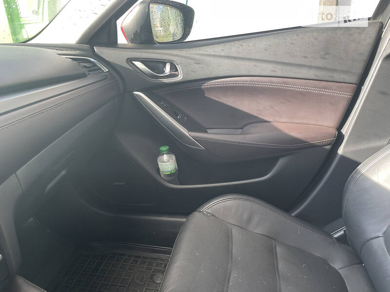 Седан Mazda 6 2016 в Хмельницком