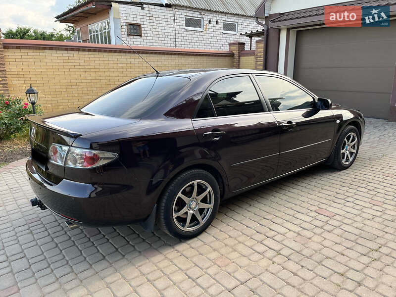 Седан Mazda 6 2006 в Днепре
