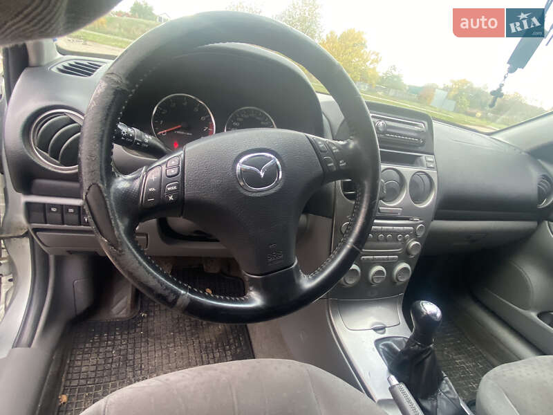 Лифтбек Mazda 6 2003 в Карловке