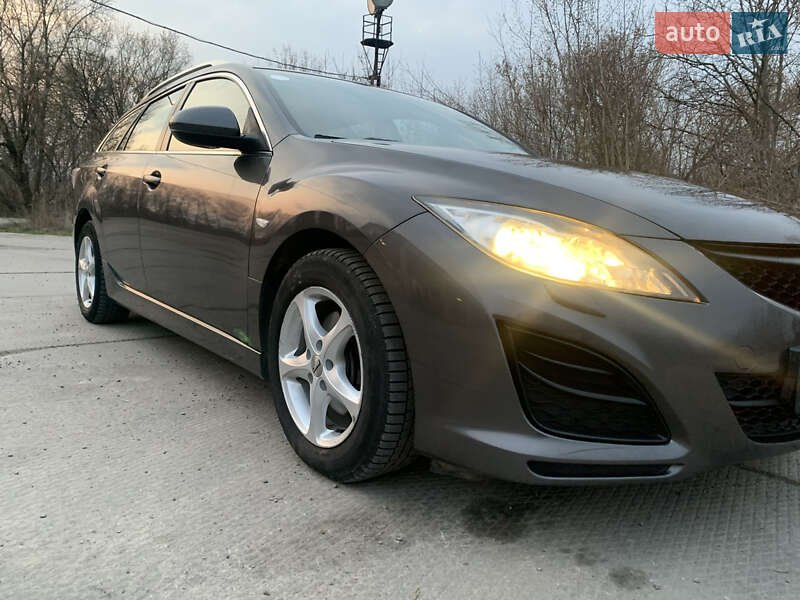 Универсал Mazda 6 2010 в Залещиках