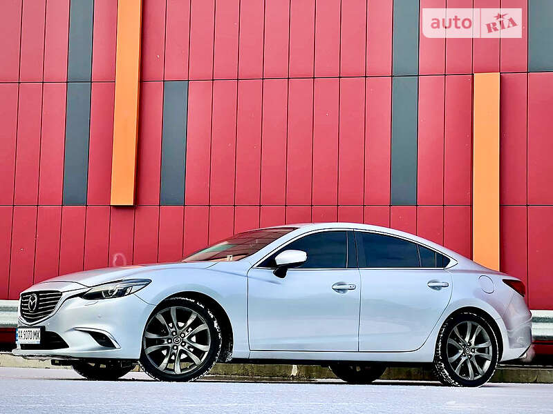 Седан Mazda 6 2016 в Киеве
