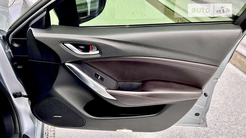 Седан Mazda 6 2016 в Киеве