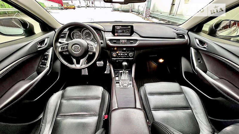 Седан Mazda 6 2016 в Киеве