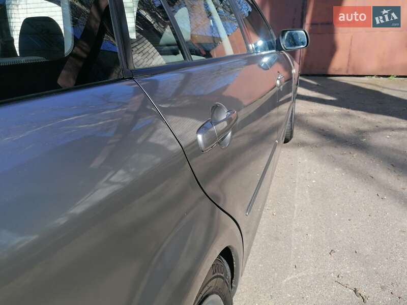 Універсал Mazda 6 2002 в Миколаєві