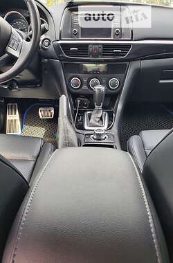 Седан Mazda 6 2014 в 