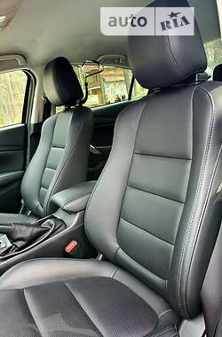 Седан Mazda 6 2014 в 
