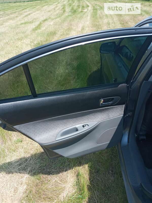 Лифтбек Mazda 6 2003 в Запорожье