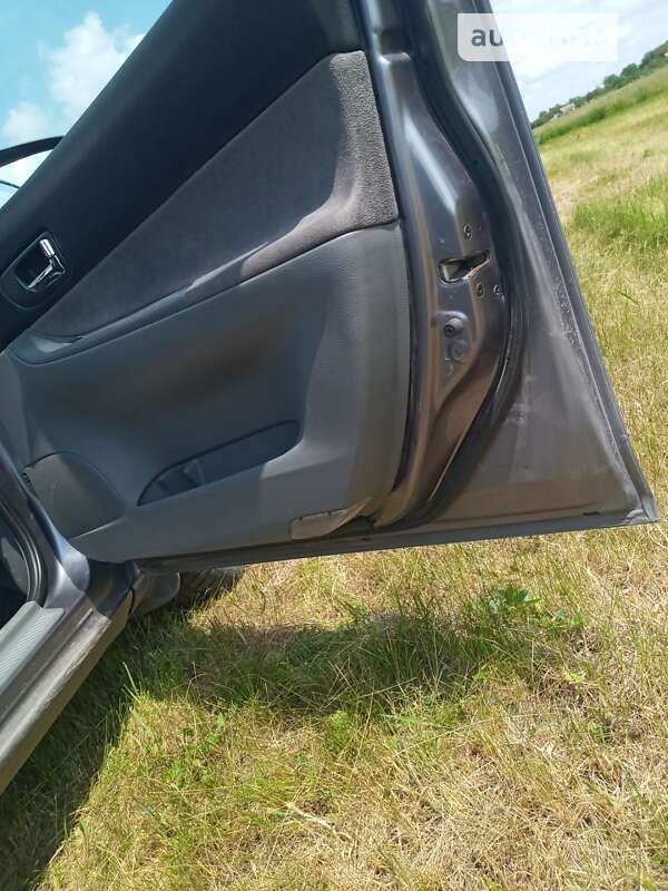 Лифтбек Mazda 6 2003 в Запорожье