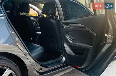 Седан Mazda 6 2020 в 