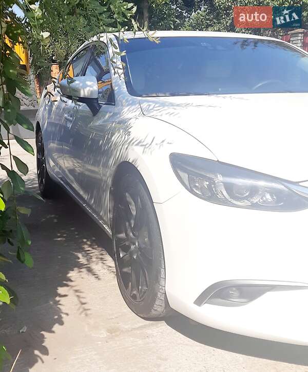 Седан Mazda 6 2015 в Борисполі