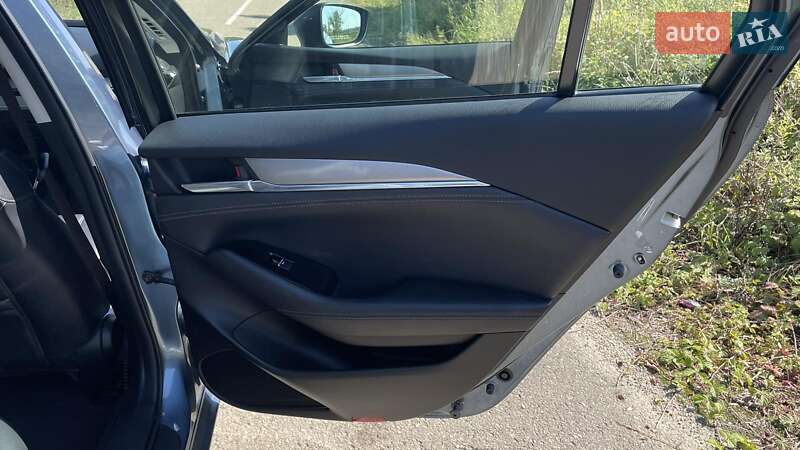 Седан Mazda 6 2018 в Львове